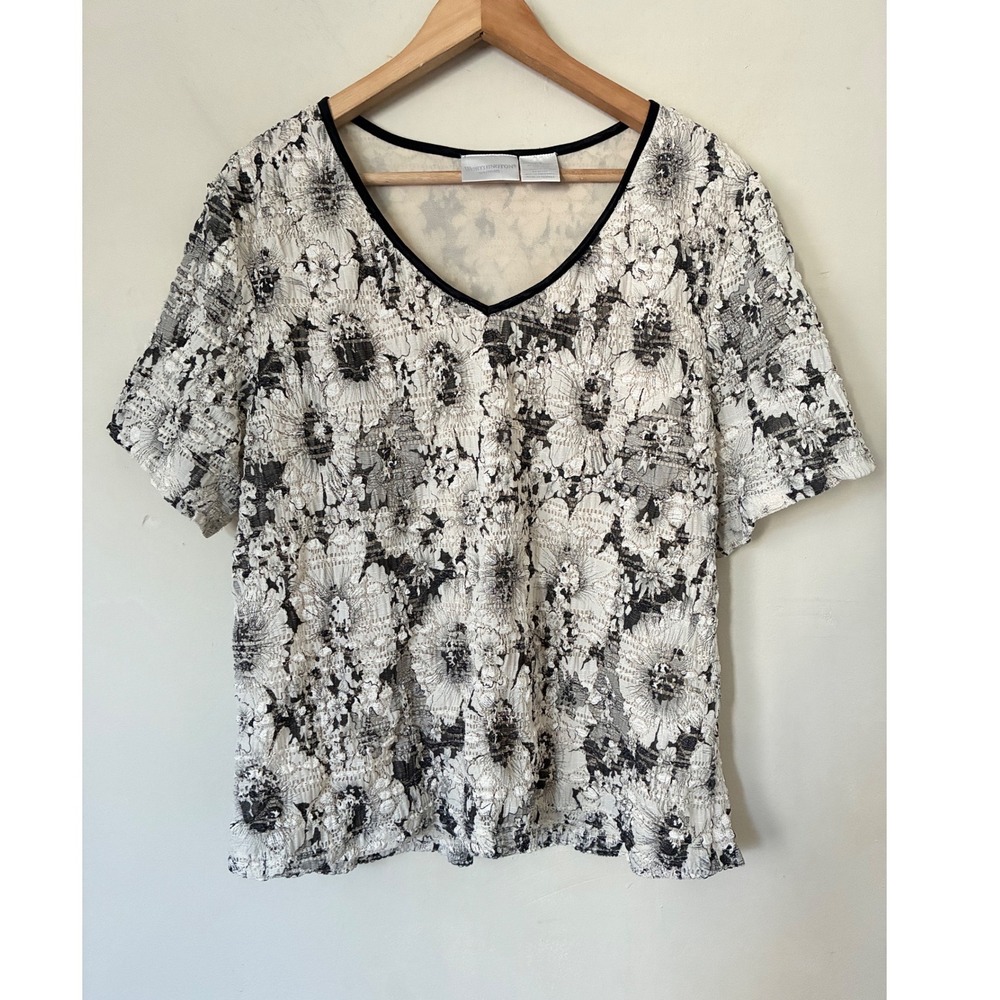 Worthington Grunge 2X Blouse Black White Floral Lace Textured V-Neck Top Plus